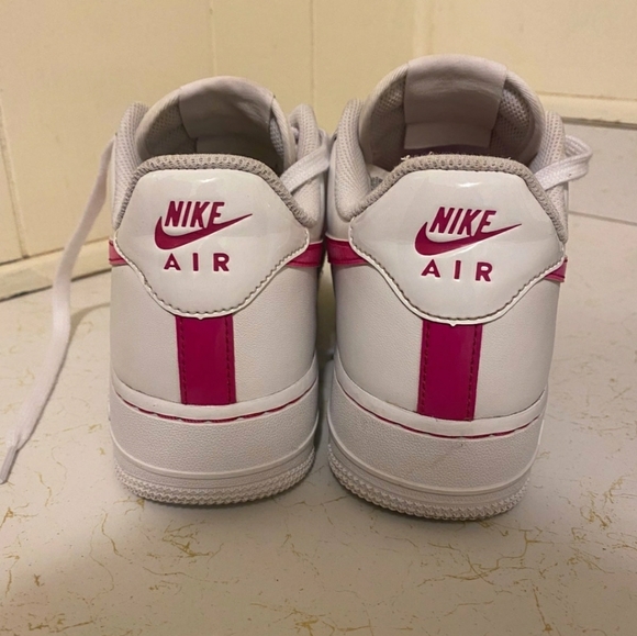 Pink and white Airforce Airbrush - Picture 3 of 3